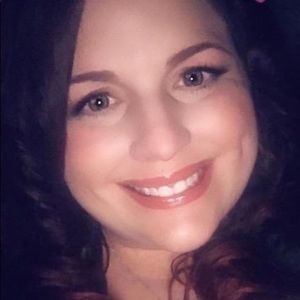 Meet your Posher, Cass